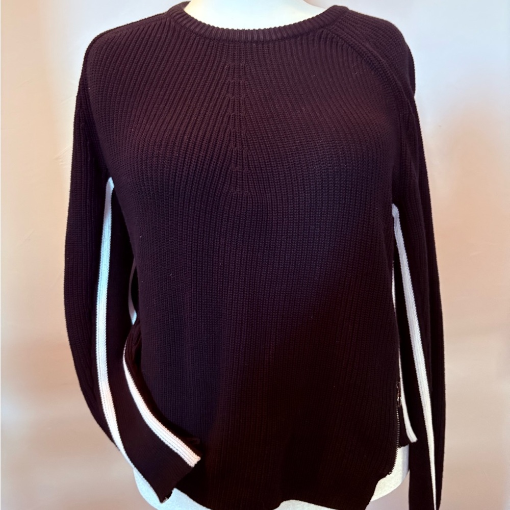 Charlie B Black & White Ribbed Sweater. Size Large
